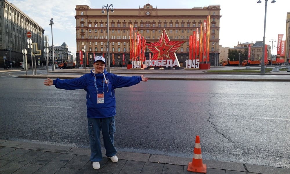 Двое волонтёров из Лангепаса и Пыть-Яха станут послами Победы на Красной площади