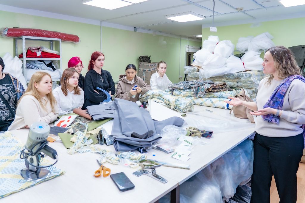 Школьницы Нижневартовска хотят шить для нужд СВО
