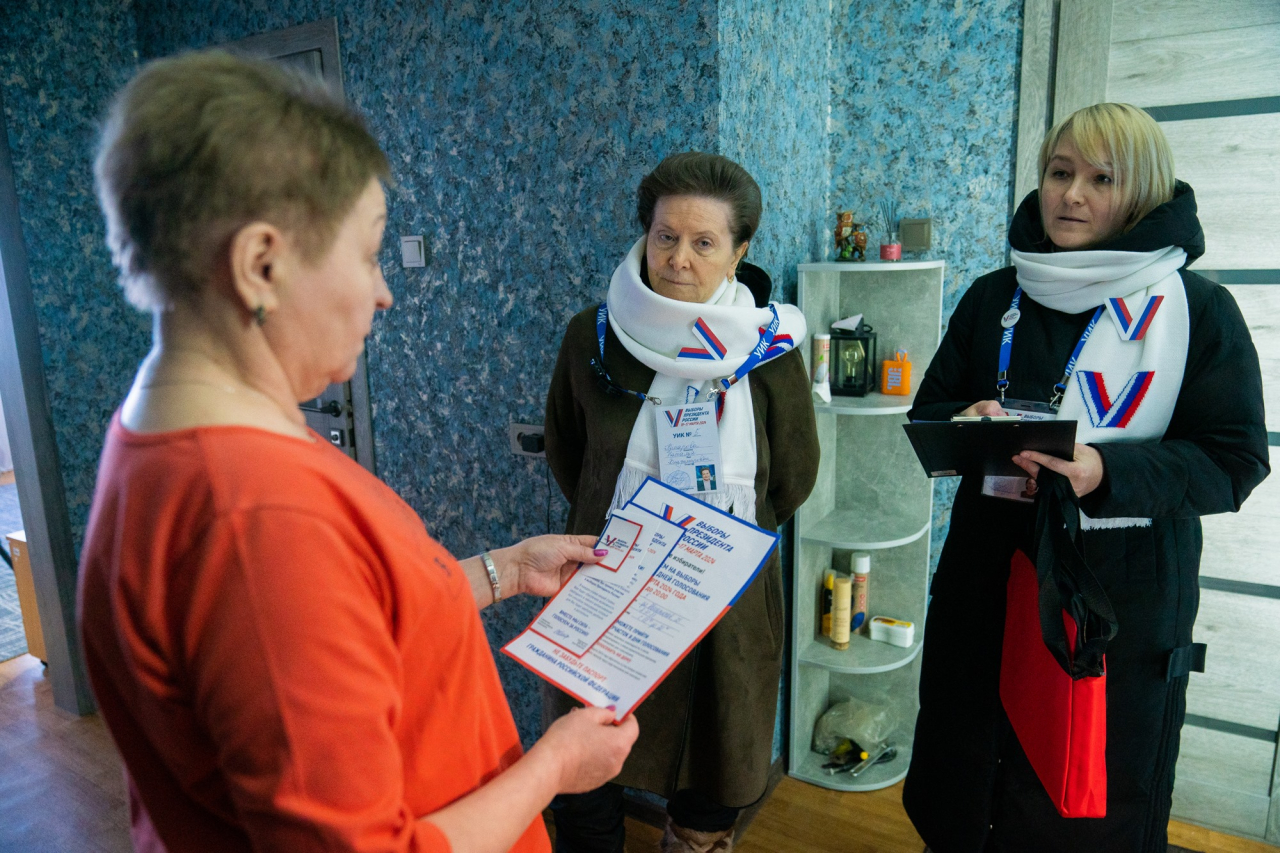 Наталья Комарова пригласила югорчан на выборы президента