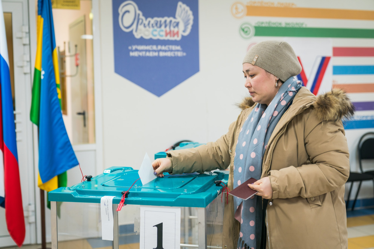 К полудню третьего дня выборов проголосовали 74 процента югорских избирателей