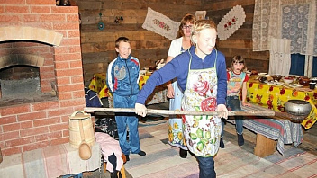 Многодетные семьи Югры могут поехать в тур выходного дня в село Зенково