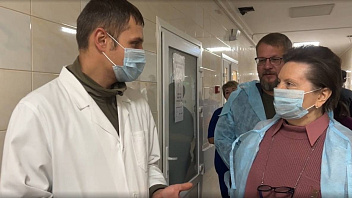 Губернатор Югры передала медикаменты врачам полевого госпиталя в ЛНР