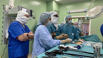 В Сургуте врачи впервые выполнили уретропластику из тканей щёк