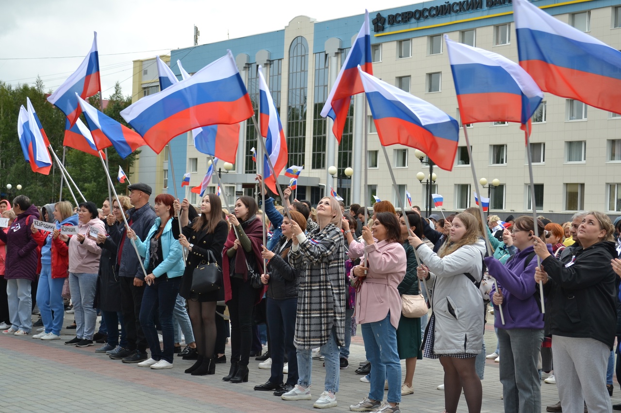 Жители Югры продемонстрировали единство поддержки президента России 