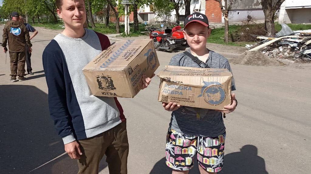 Более 36 тонн гуманитарной помощи отправили из Югры детям Донбасса к празднику