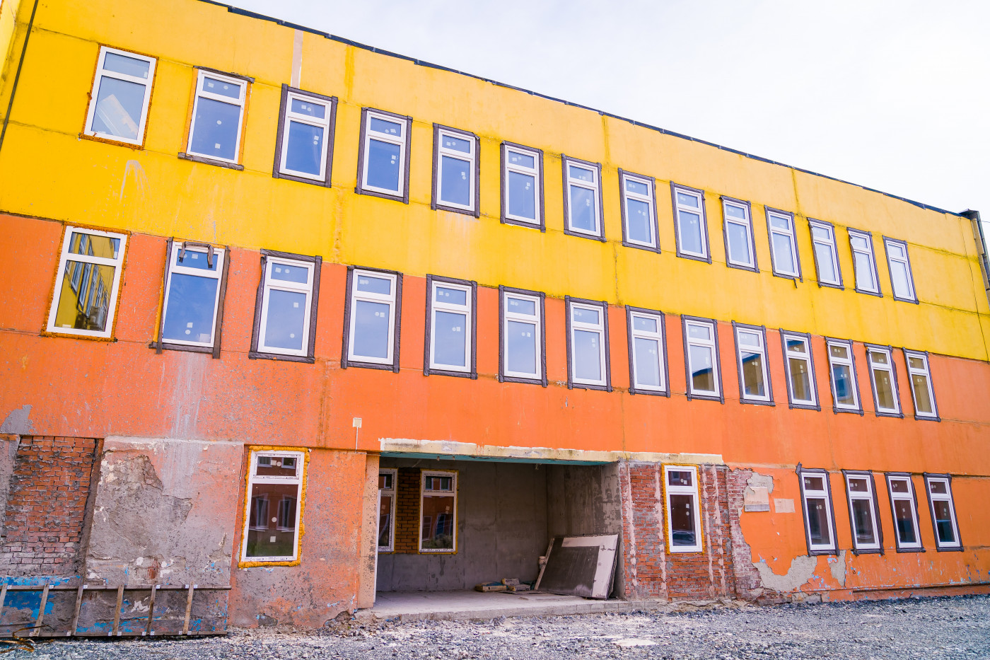 Жители Лангепаса узнали, когда завершится затянувшийся ремонт гимназии 