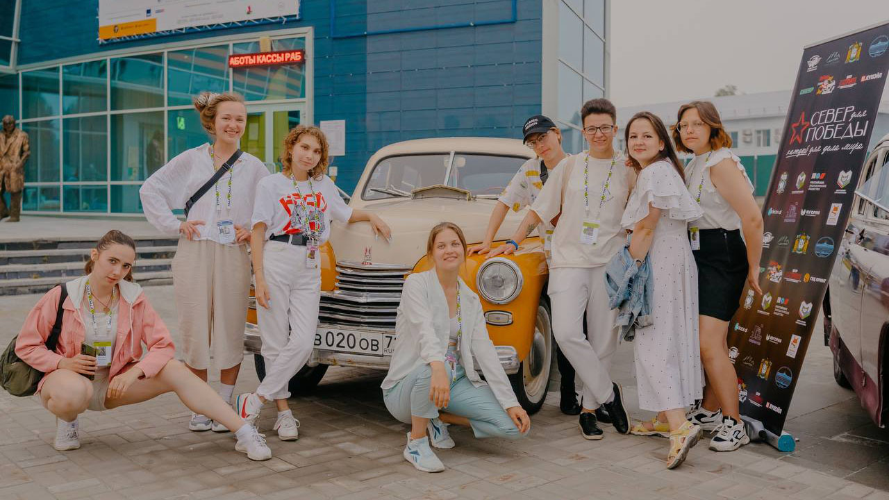 Из Югры в Белоруссию выехала на раритетных автомобилях международная медиэкспедиция   