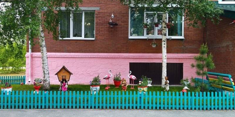 Печка и цветники: как в Сургутском районе борются за звание лучшего двора