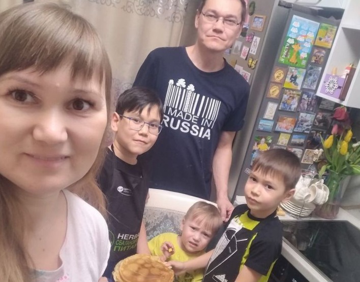 Покачевская семья Шакировых борется за призы проекта «Всей семьей»