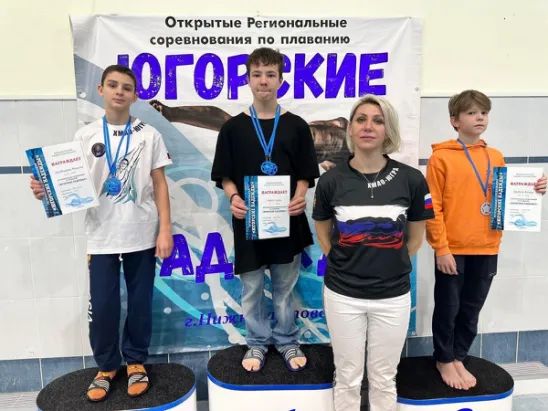 30 медалей привезли пловцы Когалыма с окружных соревнований