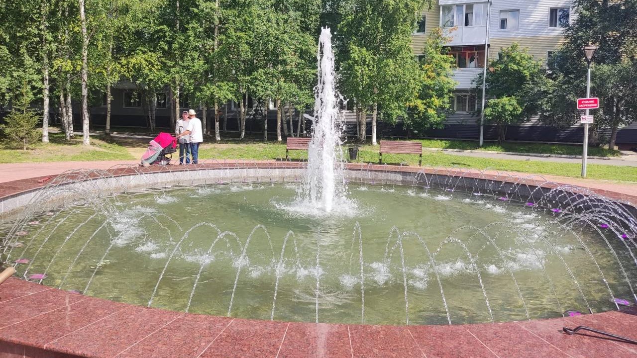 В Нижневартовске на Комсомольском бульваре снова заработал фонтан