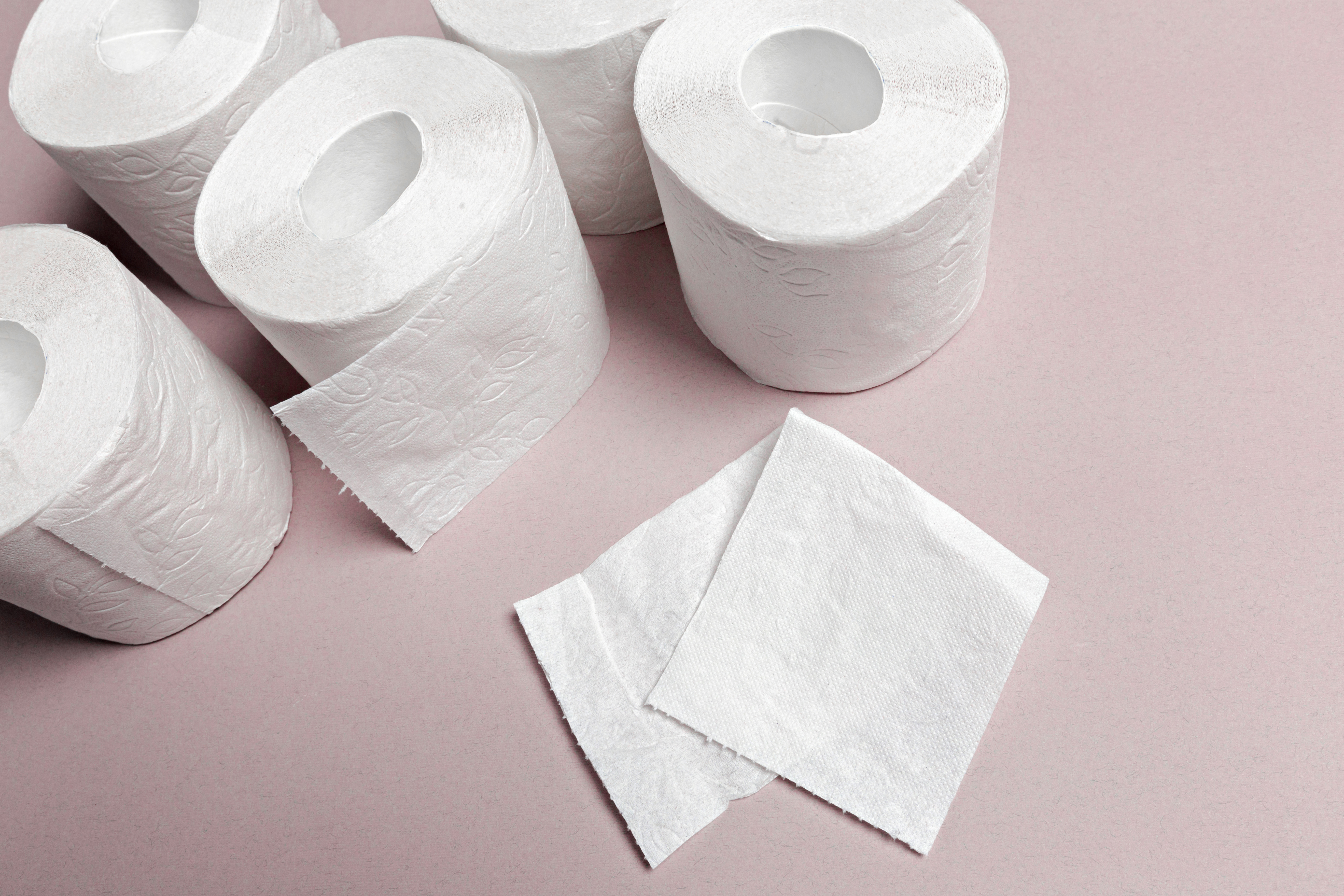 Бизнесмен из Югры предложил делать туалетную бумагу из секретных документов организаций