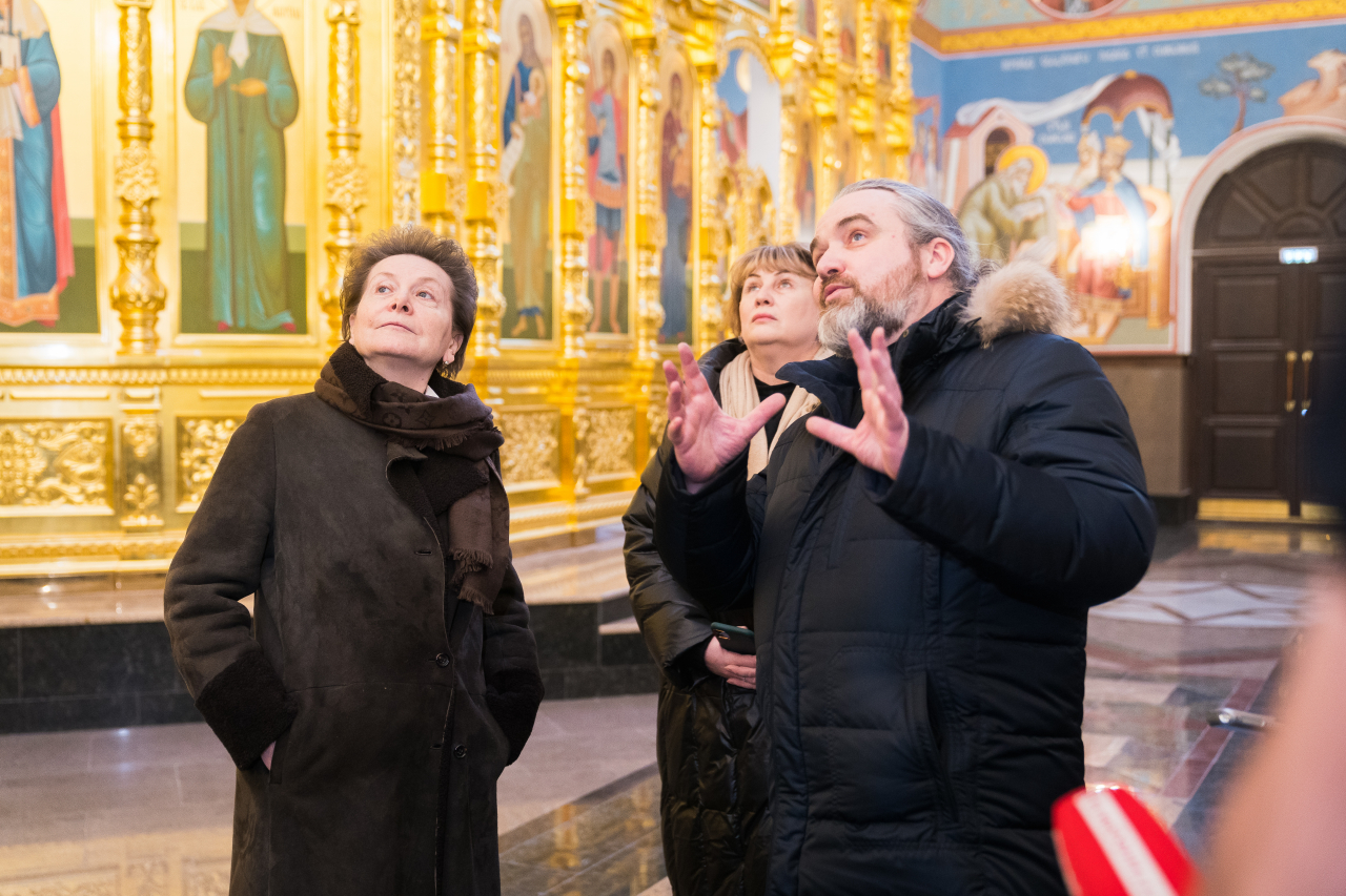 Православные Югры готовятся встретить Патриарха Кирилла в новом храме
