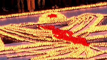 В Пыть-Яхе из зажжённых свечей создали картину