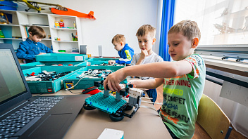 Как развивают творческие способности и профессиональные навыки детей в Югре