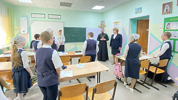 Команда Югры поможет отремонтировать православную гимназию Югорска