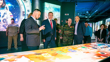 В Югре открылась выставка «Россия будущего» о достижениях страны
