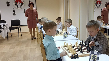 В Покачах выявили сильнейшего шахматиста среди детсадовцев