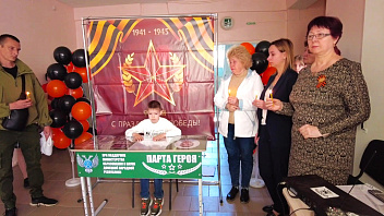  «Парта Героя СВО» появилась в школе Макеевки