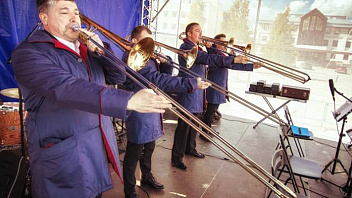 Сургутская филармония проведёт 17 уличных концертов за четыре дня