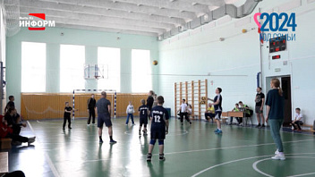 Первый семейный турнир по пионерболу прошёл в Пыть-Яхе