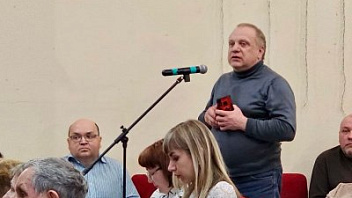 Глава муниципалитета Алексей Харлов встретился с жителями микрорайона Югорск-2