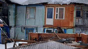 В Солнечном расселят дом, где обрушился балкон при сходе снега