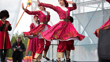 В Сургуте перенесли на будущий год фестивали «Соцветие» и «Сабантуй»