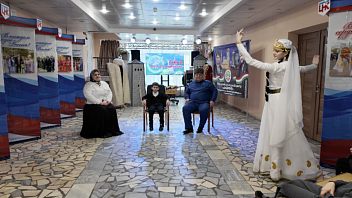 В Международный день семьи в ЦНК состоялась встреча с многодетной семьей Абдулхажиевых