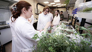В Югре открыли первую молодёжную биолабораторию